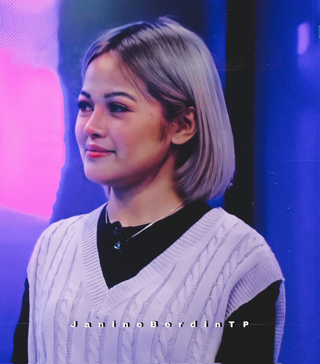 JBerdinEdits's tweet photo. Happy Sunday!!!!
.
.
.
.
.
#JanineBerdin #janineberdinfans #buttercups #thejanineberdin https://t.co/muiDKZ075G