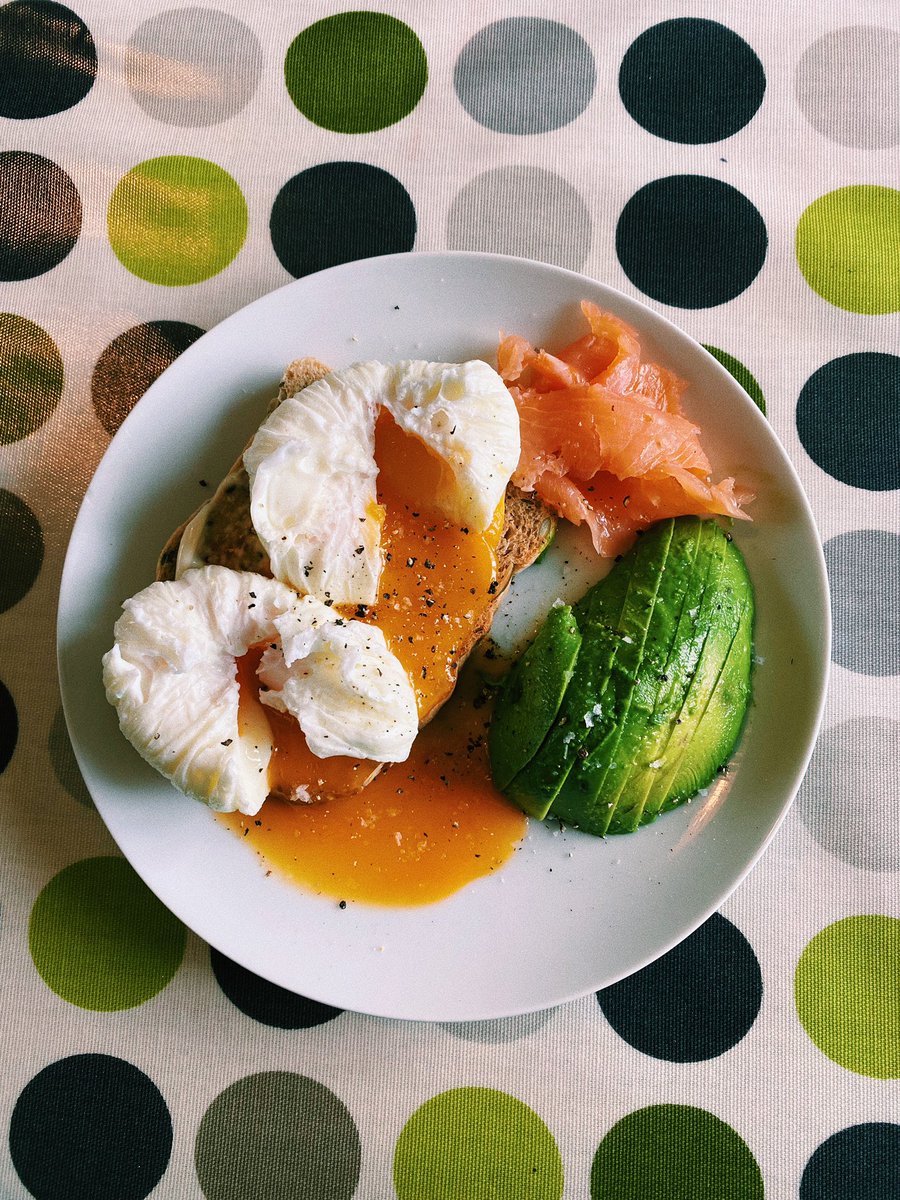 imi_read's tweet image. countryside eggs taste better 🥚