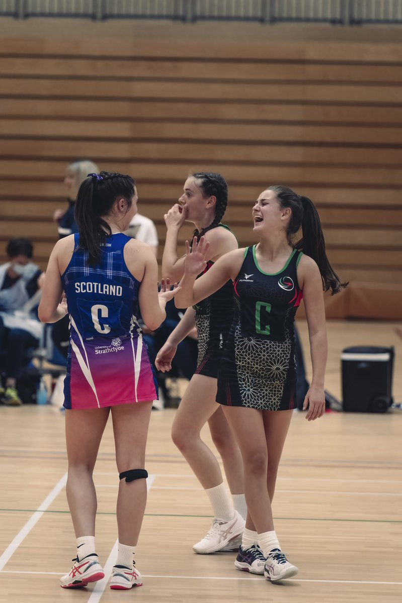 UAEnetball's tweet photo. When @netballeurope competitions mean more than just playing Netball. Fierce competitors on the courts, friends off the court 🏐

📸 @ds_media88 

#uaenetball #netball #eyasses #falcons #europenetball #worldnetball https://t.co/8tdGHw9rQk