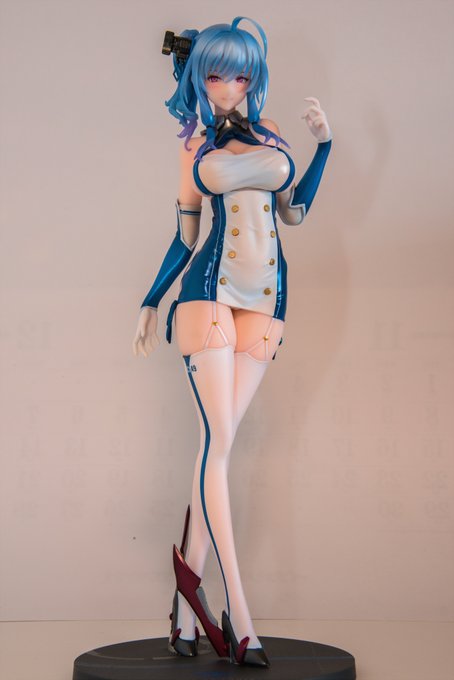 撮りなおしてみる が まだ暗い
ちゃんと撮るには照明が必要だとわかった 