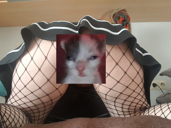 Sussy Pussy 😪 #onlyfans #pussy #ass #skirt #nsfwtwt https://t.co/UPJkPTxGAo