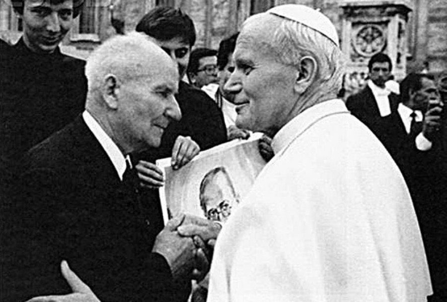 AuschwitzMuseum's tweet image. 13 March 1995 | Franciszek Gajowniczek died at the age of 94. He was a soldier &amp;amp; former prisoner of #Auschwitz (no. 5659). He was saved from starvation death in the camp bunker by the sacrifice of Franciscan Maximilian Kolbe, who volunteered to take the place of Gajowniczek.