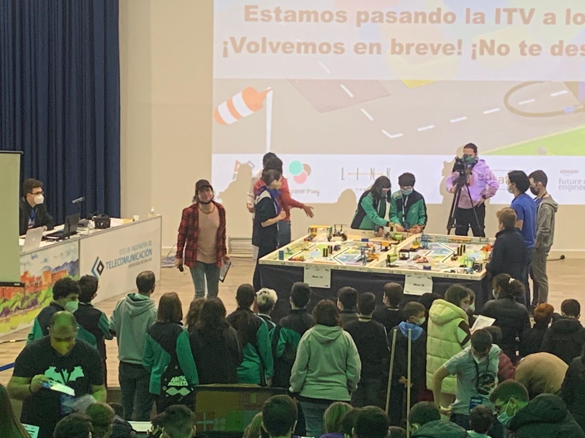 colegioelmonte's tweet photo. ¡Nuestro equipo en acción! ¡A por el #challengue! @FLLMalaga @FLL_Spain #legorobótica #lerem #FirstLegoLeague #firtslegoleaguespain #somosfamilia #somosfesd https://t.co/DYf2REIf76