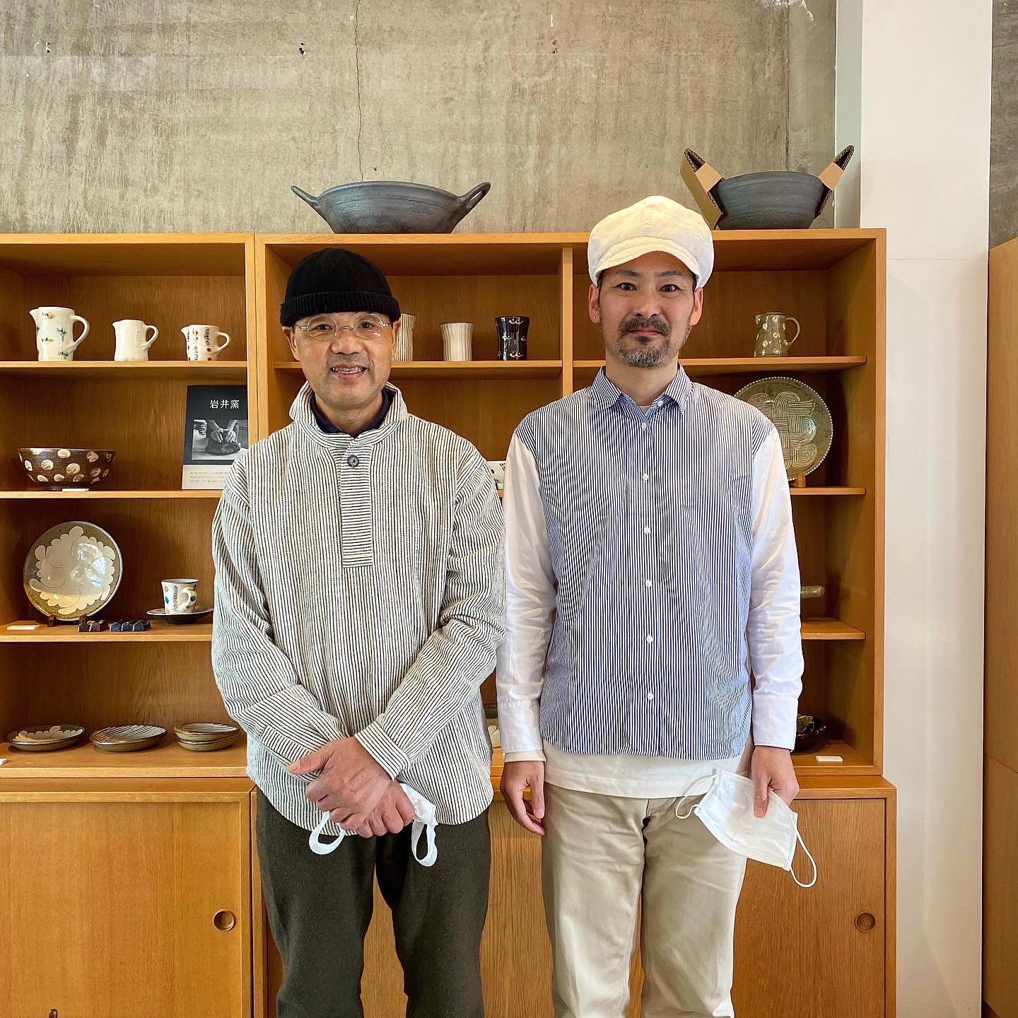山本教行 作 陶板絵 -「椅子」 なにげなく