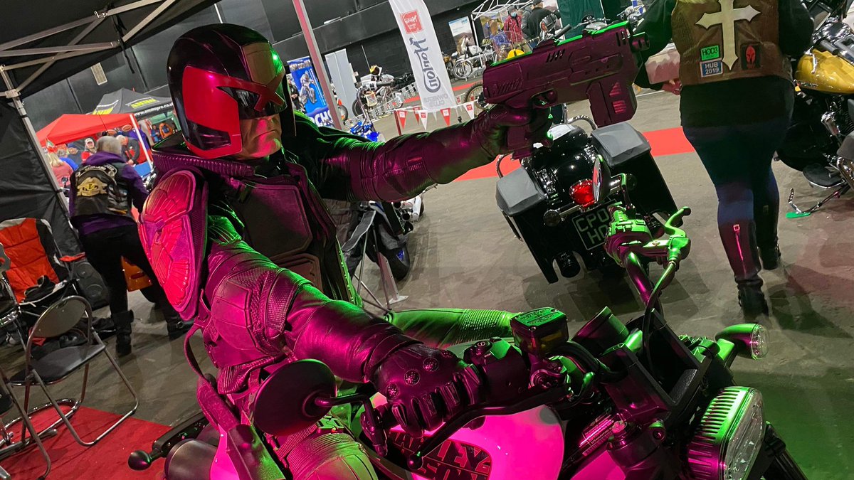 DunedinChapter's tweet image. Well we’ve met @SusanCalman in Glen Coe last year, and today at the Scottish Bike Show in Edinburgh who dropped in? Just Judge Dredd with some of his Star Wars mates…