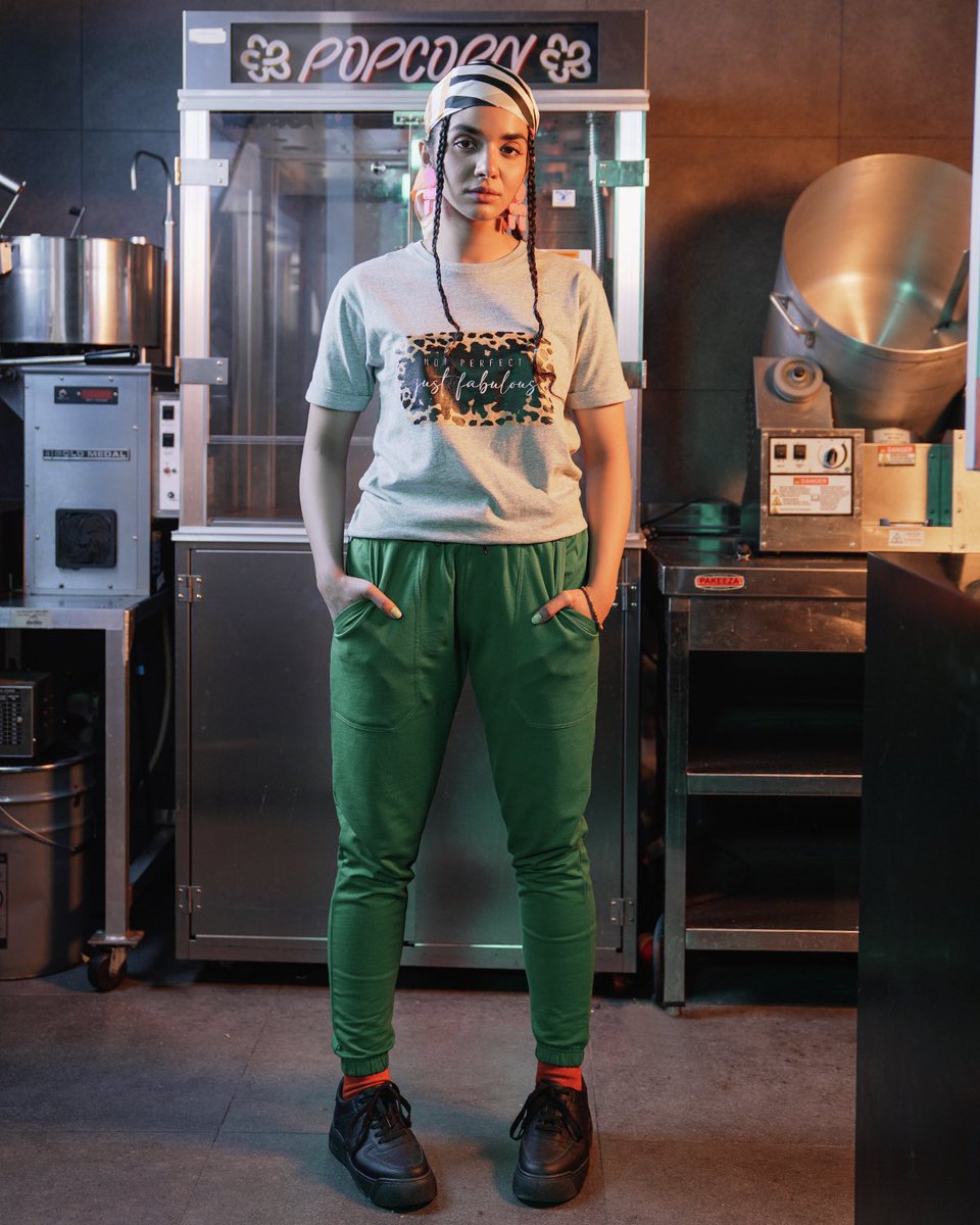 beyondeast_pk's tweet photo. Urban gypsy vibes. 🧚🏼‍♀️

BEAT // Beyond East

In-stores &amp; online.
https://t.co/FYgbswntNx 

#BeyondEast #WesternCollection #BEAT #SpringSummer22 https://t.co/YTlNeHt5Kp