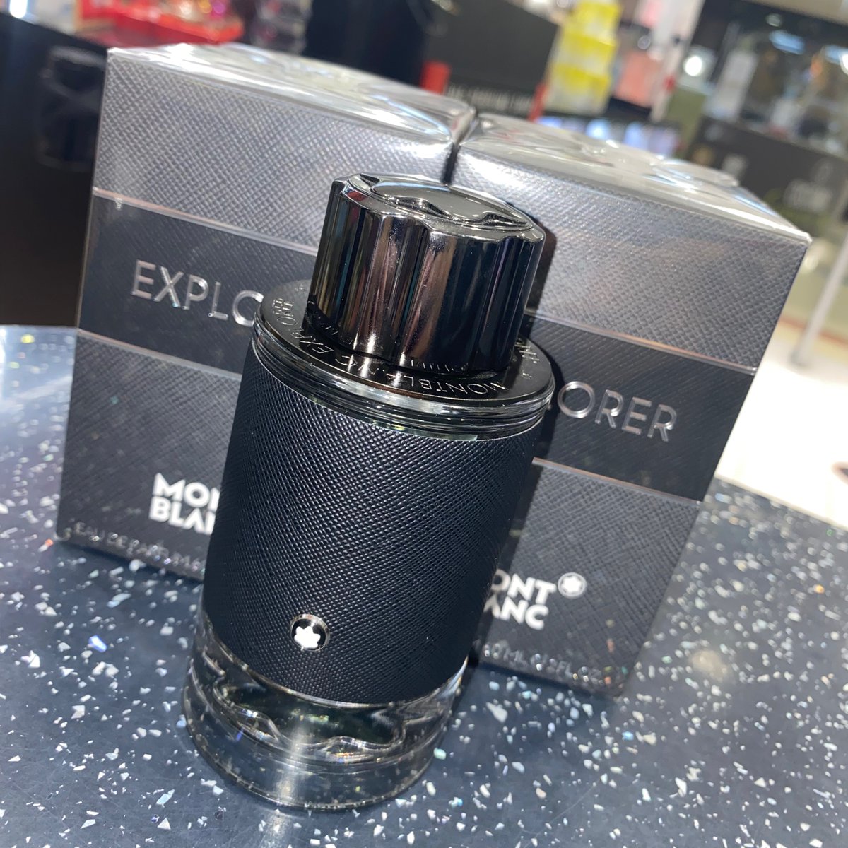 147Tps's tweet photo. For #StaffSpecialSunday, we LOVE Mont Blanc Explorer EDP🪵 A FRESH scent, with notes of leather, Haitian vetiver &amp; patchouli🙌🏽 An ICONIC STAR, and WINNER of Best NEW Male Fragrance in 2020🏆 https://t.co/vX4UO4M7f0