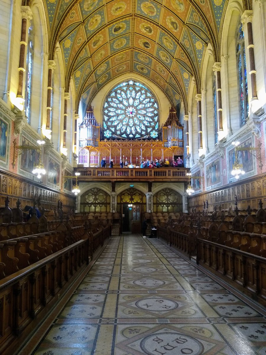 lesleylaand's tweet photo. Last effort to plug our performance today! Amazing venue and music! Choon in 😻🤓🎼🎶 https://t.co/SrwxGpj2PU