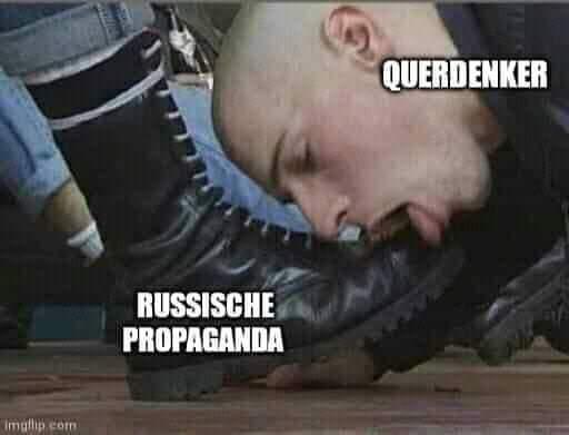 FCKAfD__'s tweet photo. @eduardt_s #Putinlecker https://t.co/FLV6gUKck4