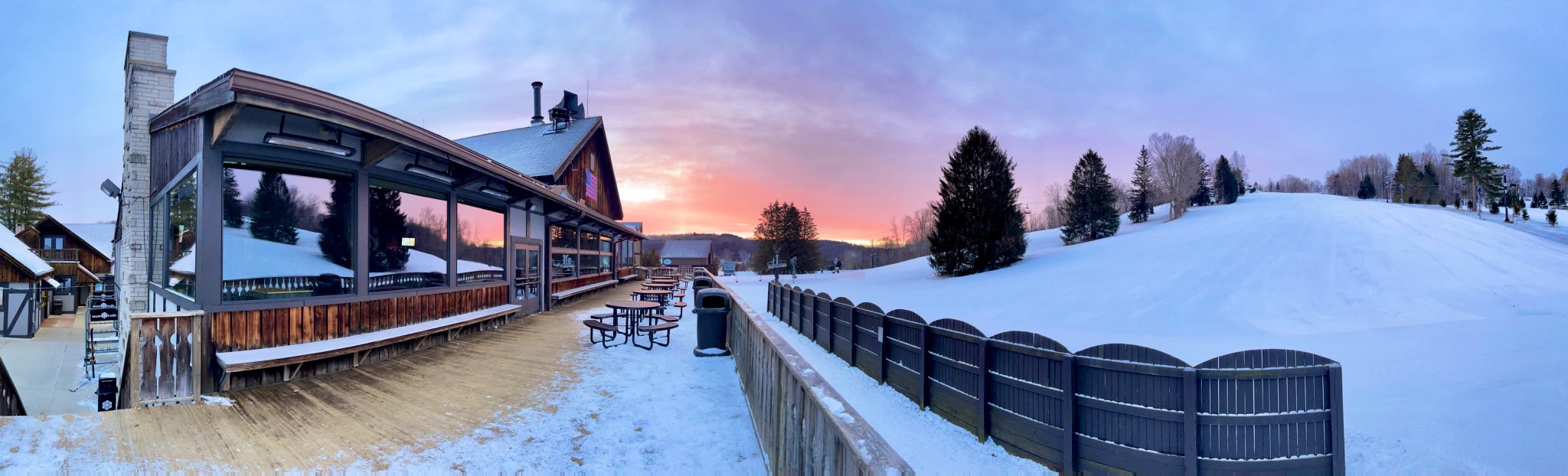 Snow Trails (SnowTrails) / Twitter