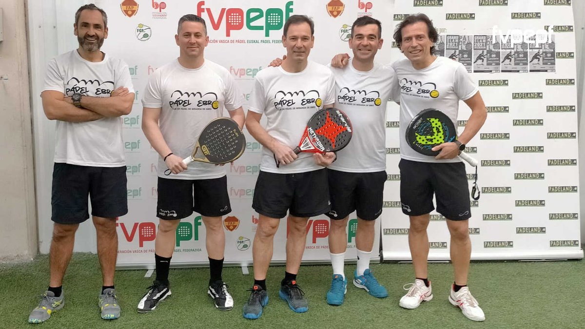 fvpadel's tweet photo. 🔴🟢⚪#CEUSEquiposVeteranosFVP_EPF
🚹Masculino
⏩𝗙𝗶𝗻𝗮𝗹 (𝟭𝟮:𝟬𝟬 𝗵.)
RC Jolaseta 🆚Club Pádel Zamudio Torrelarragoiti

⏫𝟭/𝟮 𝗳𝗶𝗻𝗮𝗹
👍RC Jolaseta 
🆚3-0
👎CD PadelEbro

👍CP Zamudio Torrelarragoiti 
🆚2-1
👎PIB

#fvpadel
@alavesapadel 
@Bizkaiapadel
@fg_padel https://t.co/A5ewGi1gwN