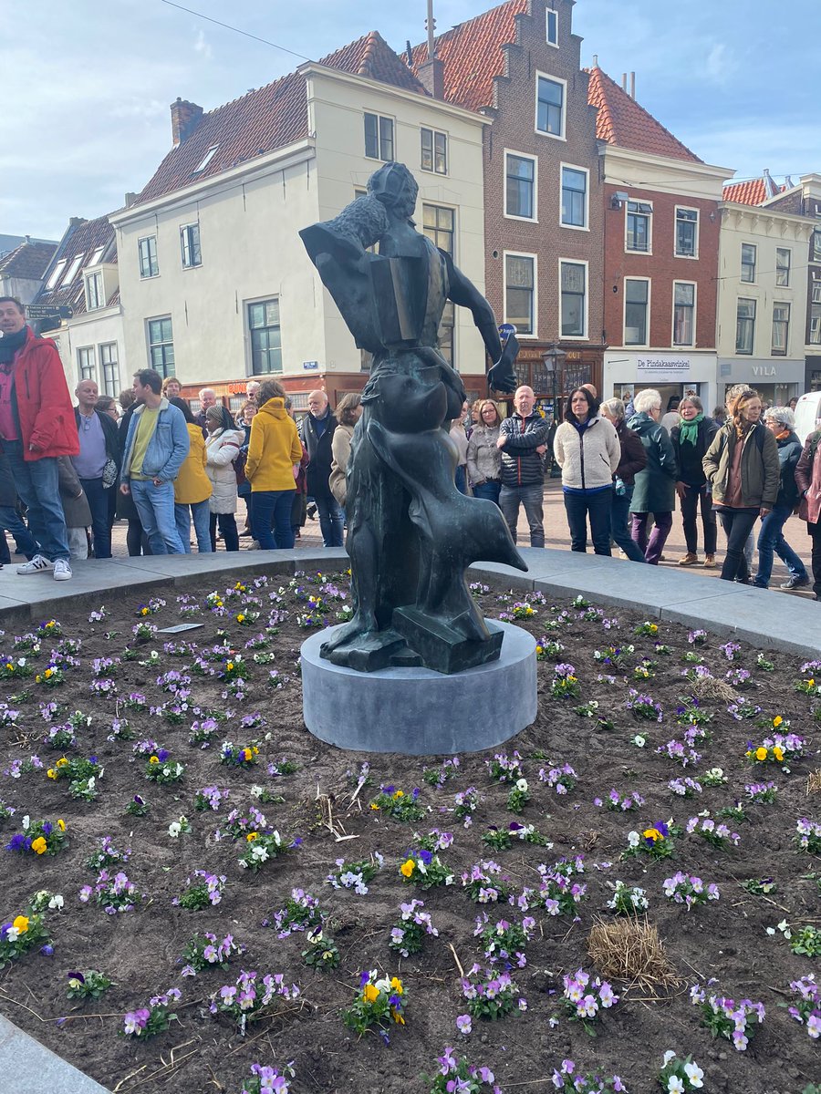 Lucas van Leyden Fonds tweet media