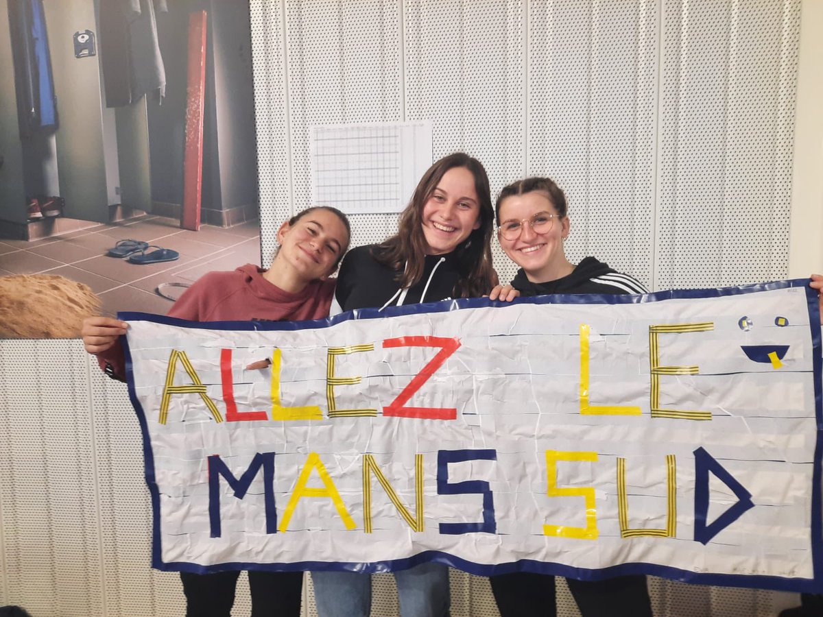 🔢 Les résultats de ce matin : 

⁃Meline finit 4ème de sa 2ème course en 10’18.
⁃Nina termine deuxième de la grande finale en 9’03.
⁃Anton bat son record personnel pour terminer 1er de la finale en 8’95.
⁃Enzo termine sa dernière course en 9’21. 

👏🏼 Clap de fin !