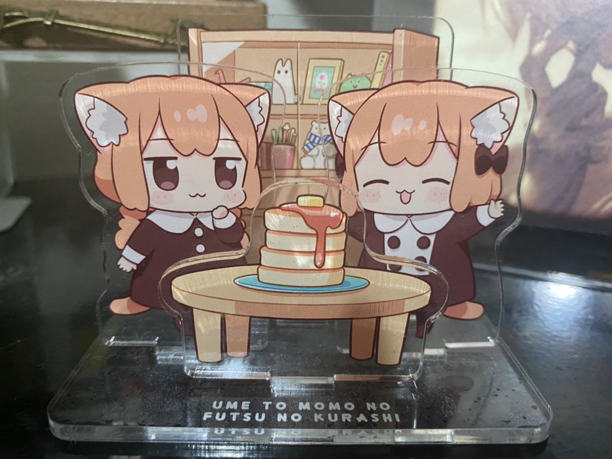 最高に可愛くて癒される「うめともものふつうの暮らし」をぜひ皆様見て…!
1~3巻のお気に入りシーン(全話お気に入りですが!)と、3巻有償特典のアクリルフィギュアが!超かわいいんです!机に飾って毎日眺めています(*'▽')
#うめともものふつうの暮らし
#うめともも祝重版