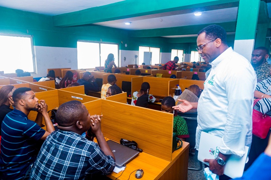 fccpcnigeria's tweet photo. Nigeria’s consumer protection agency cracks down on digital loan firms (in response to several complaints of malpractices on the part of the lenders)
- Premium Times 

Read story in the link below:
https://t.co/GG0T3sFrm3 https://t.co/GYmydm7Lxk
