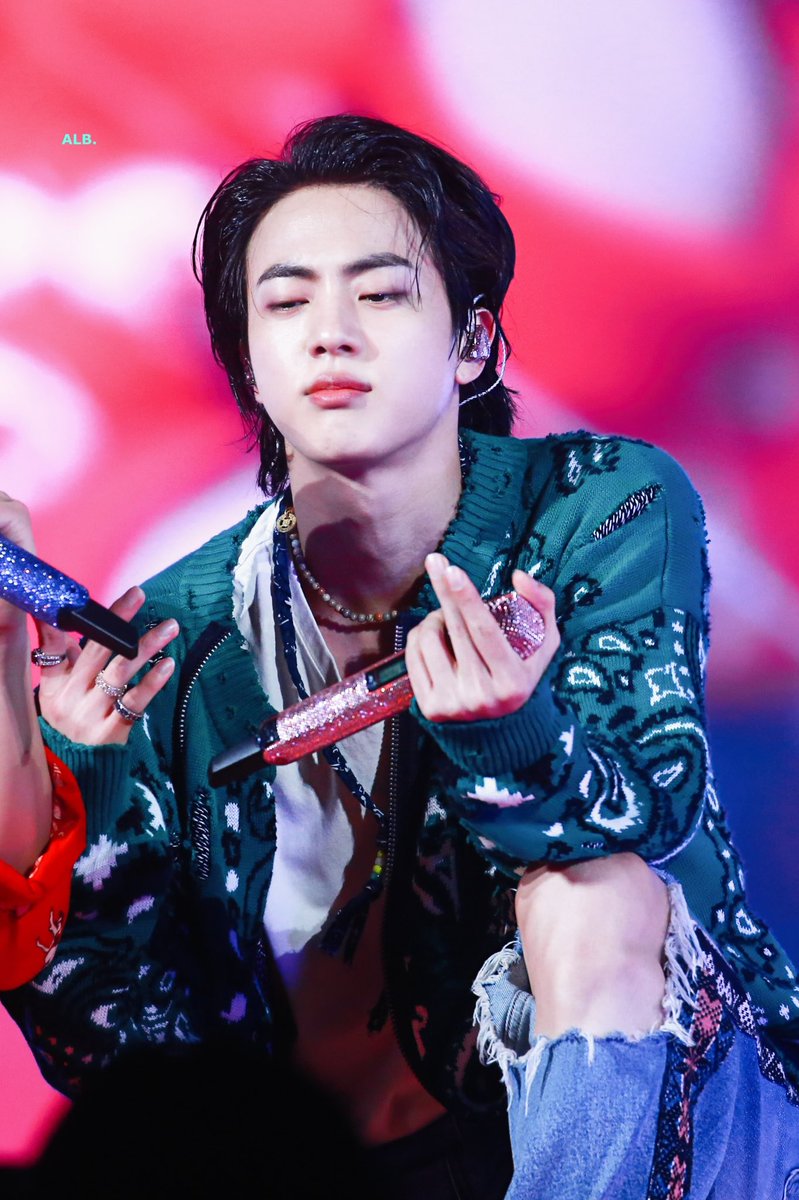 ALittleBraver92's tweet photo. 220313 #방탄소년단진 #김석진 #석진 #진 #BTSJIN #JIN @BTS_twt https://t.co/3BomeA9vqL