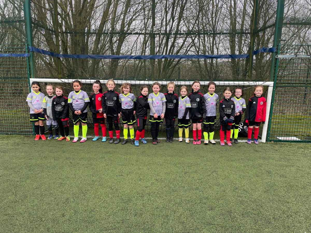 OfficialBBDFL's tweet photo. A couple more pictures from our U7s girls games this morning at @ArenaFootball_ 

These girls from @BridgeJFCGirls and @AFC_Bolton really enjoyed the match

Well done girls

⚽⚽⚽👏👏👏 https://t.co/BTypD2sIpA