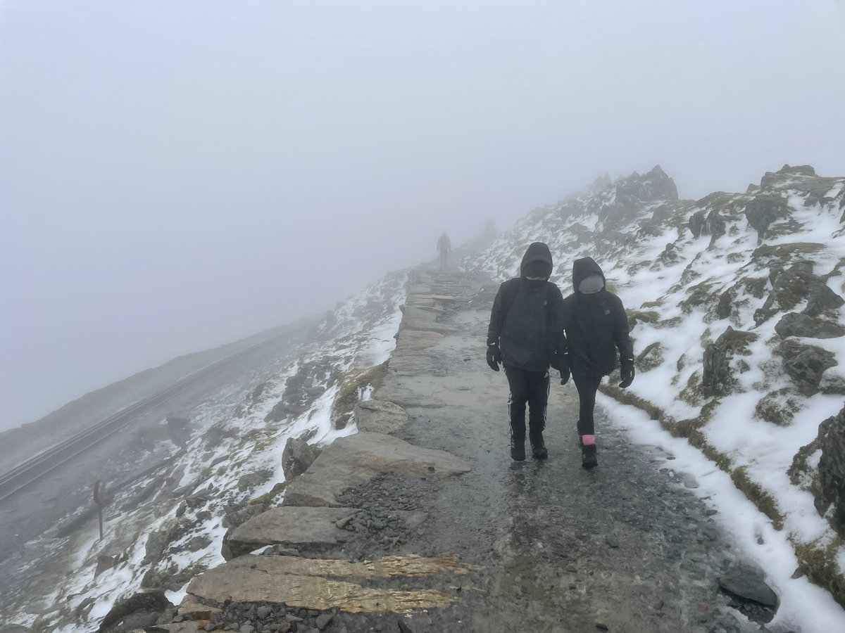 mariadebie89's tweet photo. @DanemillPrimary Harry and Millie climbed Mount Snowdon Yesterday. They were incredible and showed amazing resilience in really tough weather conditions at the summit ❤️ https://t.co/2Y2UOFtoQY
