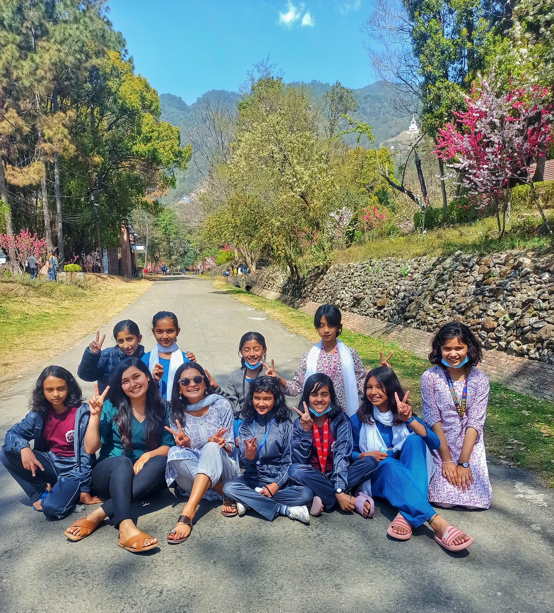 ManusmritiB's tweet photo. My niece (on my left) never cries when I drop her off to school after leave weekends. And I am crying about that😭
#Budhanilkanthaschool #Saipalgirls https://t.co/KALw87vfUY