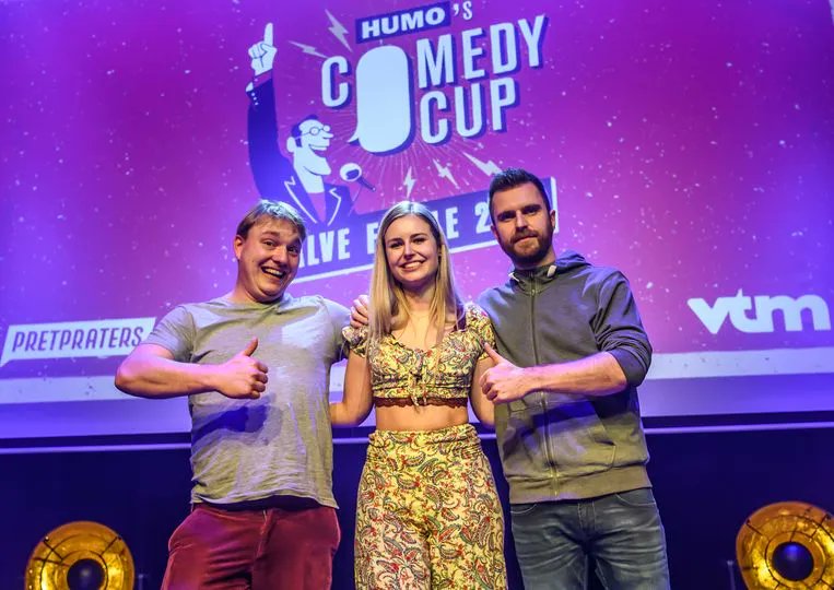 Humo's tweet photo. Humorexpert Madelijn Strick: ‘Vrouwen zoeken een man die hen aan het lachen maakt, mannen zoeken een partner die om hun grappen lacht’ #comedycup https://t.co/COmzV877Tf https://t.co/5008VktdxD