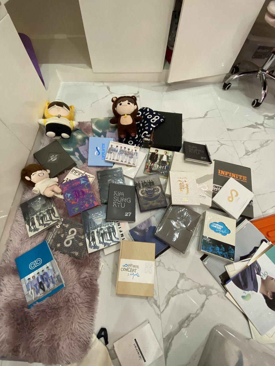 meeowmyuung's tweet photo. Been inactive for the past months!!! Now i’m decluttering some of mu albums and babies 🥺 anyone who wants to adopt them? 🥰 https://t.co/oGupc1hj2k