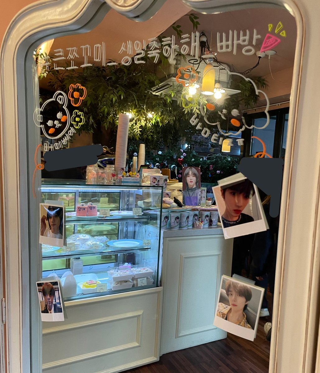 MYA0111_'s tweet photo. 귀엽고 아기자기해..
케이크 진짜 깜찍😘
씰스티커 완전 큐티빠띠💚
#큰쪼꼬미_생일축하해_빠방 https://t.co/T2OvQWsd87