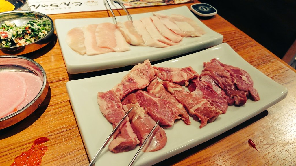 pythongodDragon's tweet image. 以前の職場でも仲良くさせて頂き、転職でも大変お世話になった方に感謝と御礼を込めて食事をご馳走せて頂きました✨転職してからはや三ヶ月。積もる話を沢山して、とても充実した楽しい時間を過ごしました✨  久々に楽しかった‼️😊✨