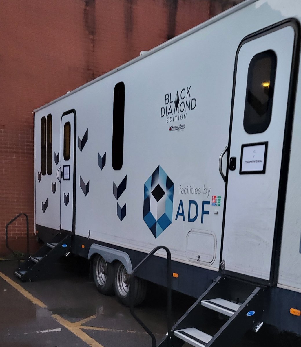 By far not doing enough of this unfortunately. But it is so much fun whenever I get the chance.
First featured role 💪 💙
#acting #sa #london #extralife #andaction #BBC #production #filming #tv