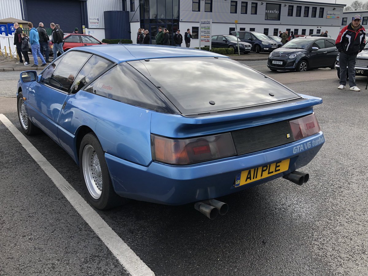 aohereng's tweet image. The #mg #magnette was in good company in Banbury this morning 👍☀️#ford #tatra #alpine #SAAB