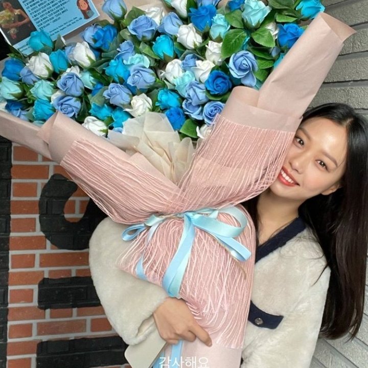 gominsipics's tweet photo. prettier than flowers https://t.co/gDoKscXN2w