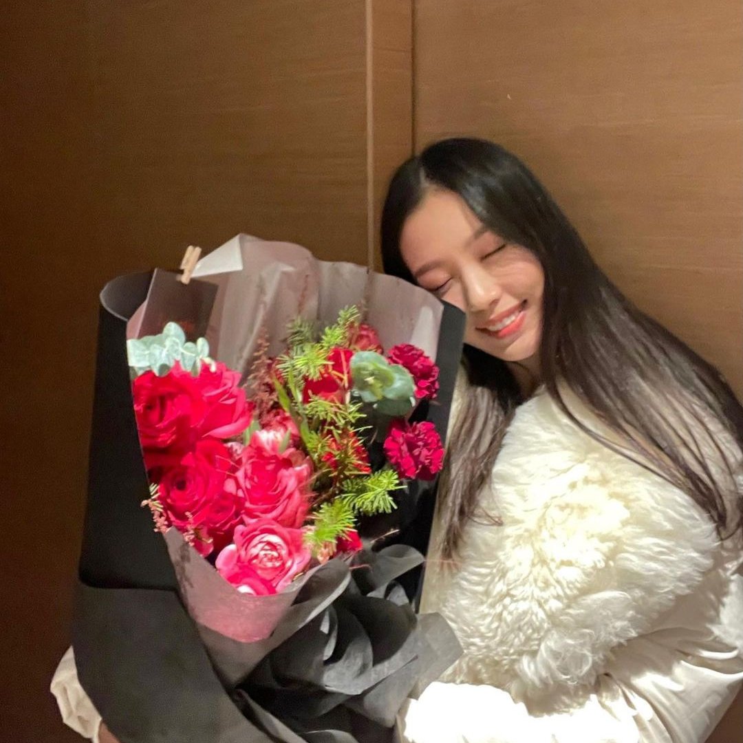 gominsipics's tweet photo. prettier than flowers https://t.co/gDoKscXN2w