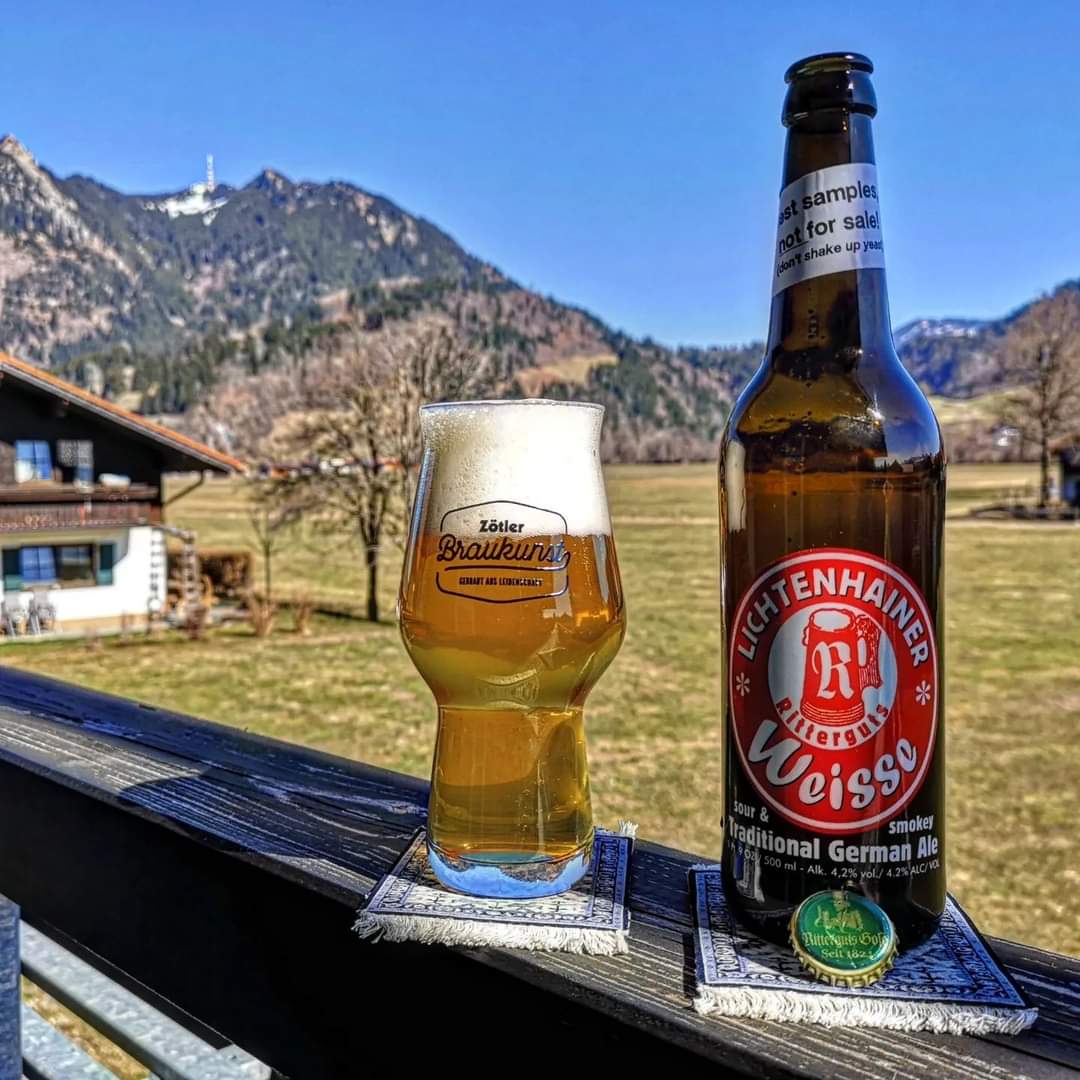 brunnenbraeu's tweet photo. Ritterguts Lichtenhainer Weisse (****) 4,2%
#beerwithaview #beeronthecarpet
#ritterguts #lichtenhainer #lichtenhainerweisse https://t.co/hHyUcKw5f3