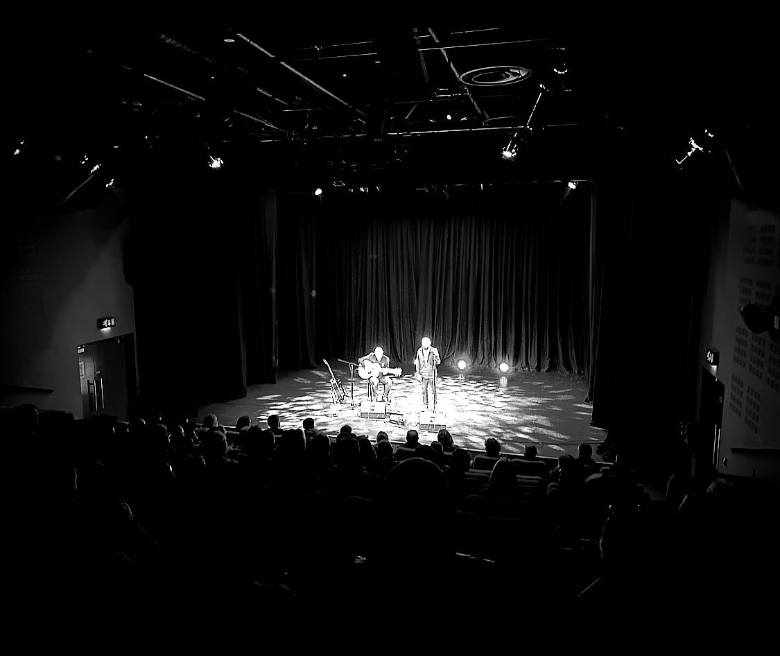 Thanks to everyone who came out to <a href="/Droichead_Arts/">Droichead ArtsCentre</a> Drogheda last night to see us play. Thanks for listening to the new tunes. Big shout out to everyone in the arts centre 🙏 A beauty of a venue.