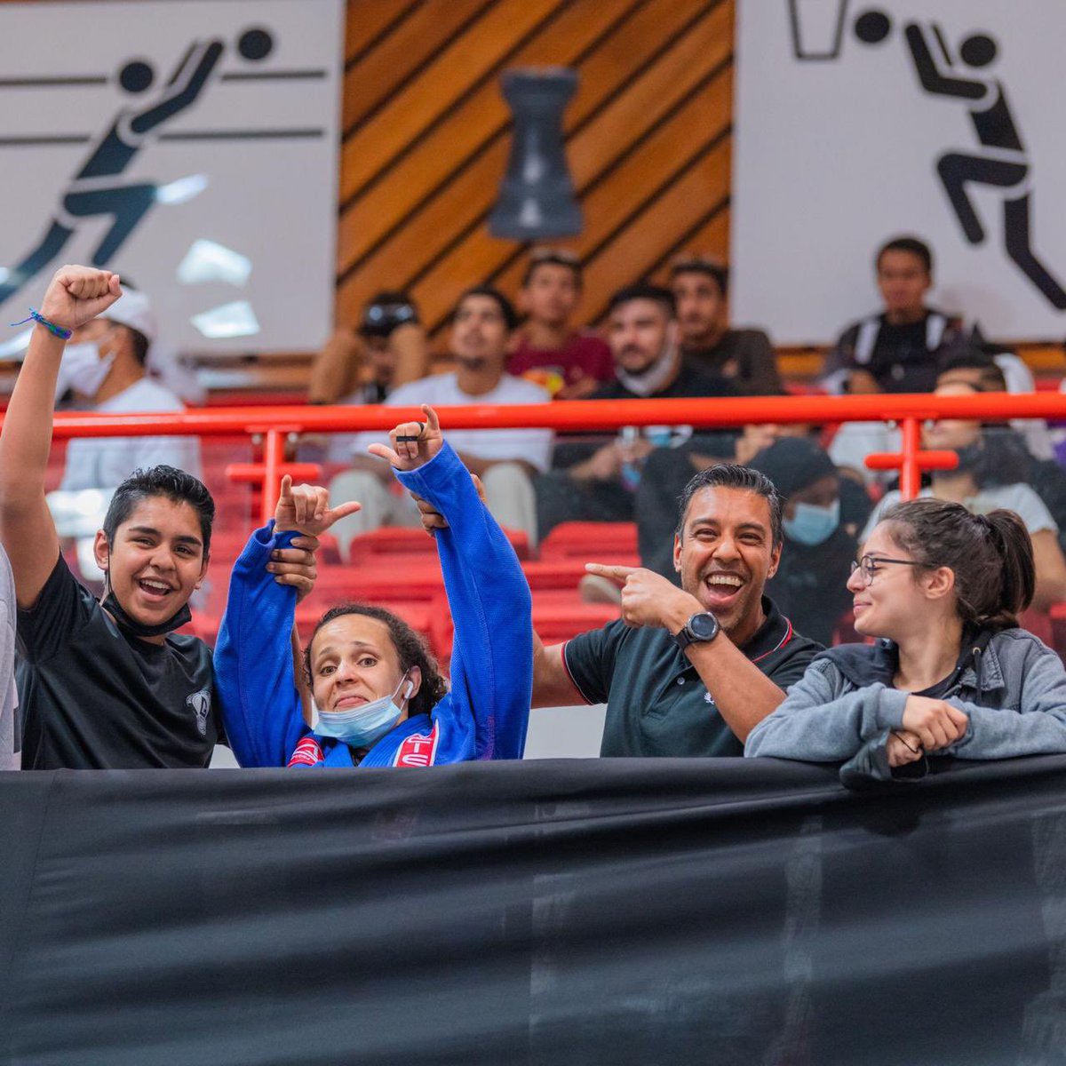 uaejjf's tweet photo. دعم ومساندة من المدرجات 📸
📸 Support all the way from our spectators
#اتحاد_الإمارات_للجوجيتسو #جوجيتسو #دبي
#UAEJJF #Dubai #Sports #Martialarts #AJP #AJPTour #JiuJitsu #internationalpro #UAE #JiiJitsuLifeStyle #Jits #Competition https://t.co/XzOP4mhPVI
