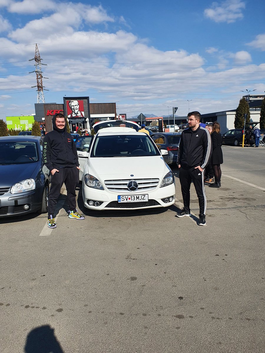 PosaAlexandru's tweet photo. BINE NE AM REVAZUT💪💪💪 https://t.co/FyAg2JkawV