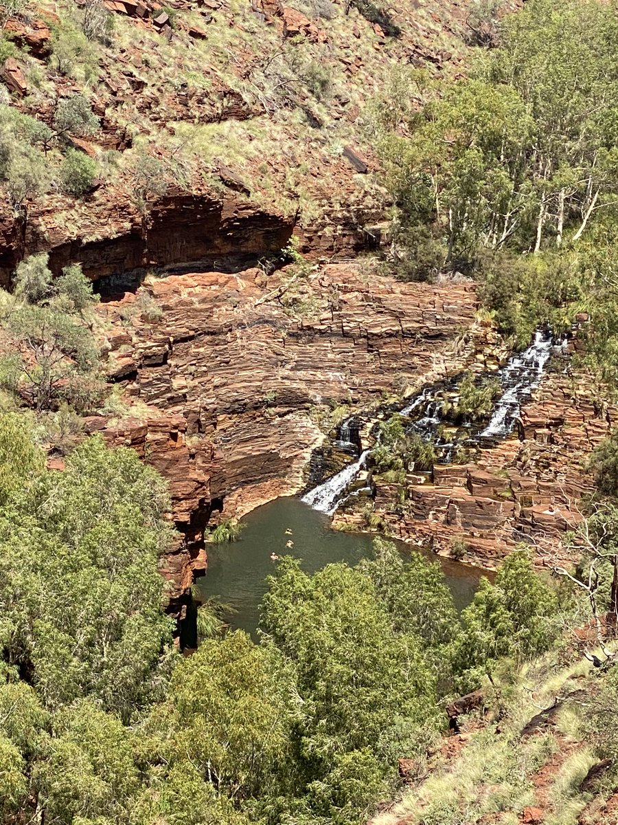 kelstar220's tweet photo. What a day! #karajini #prettypool #porthedlandsunset #fortesquefalls 😍 https://t.co/Z2ul8BwEBY