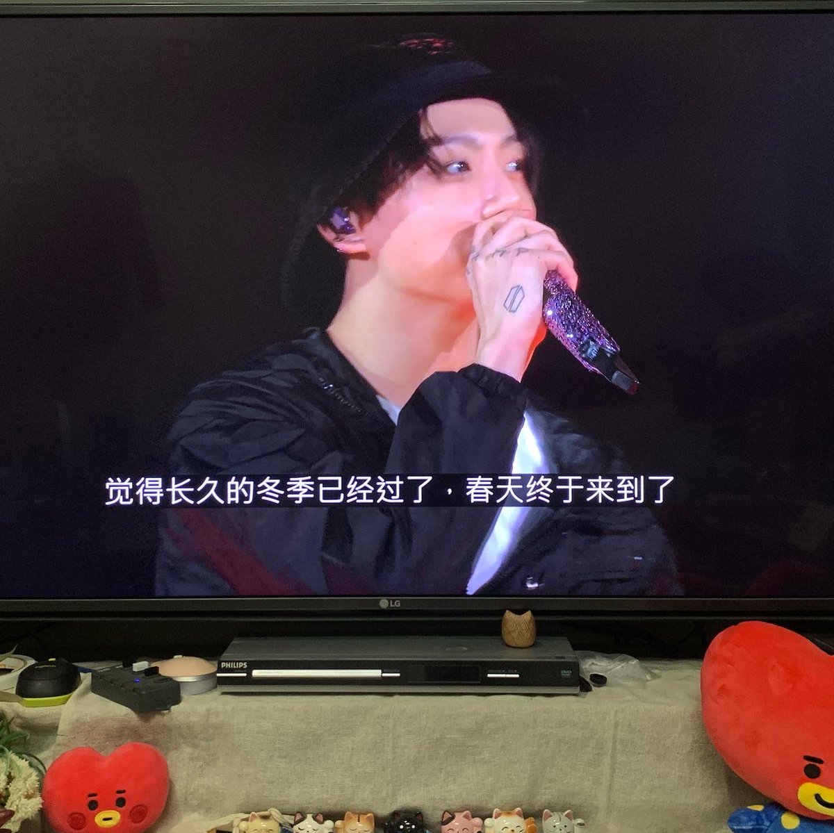 mifish302's tweet photo. 期待我們再一次的相見，不管是一個月後，一年後還是更久的將來，說好了一定要再見喔（拉勾
#我的青春我的防彈
#成為阿米的第七年
#PTD_ON_STAGE_SEOUL 
#PTD_ON_STAGE_SEOUL_Day3 https://t.co/4dy4RZgnev