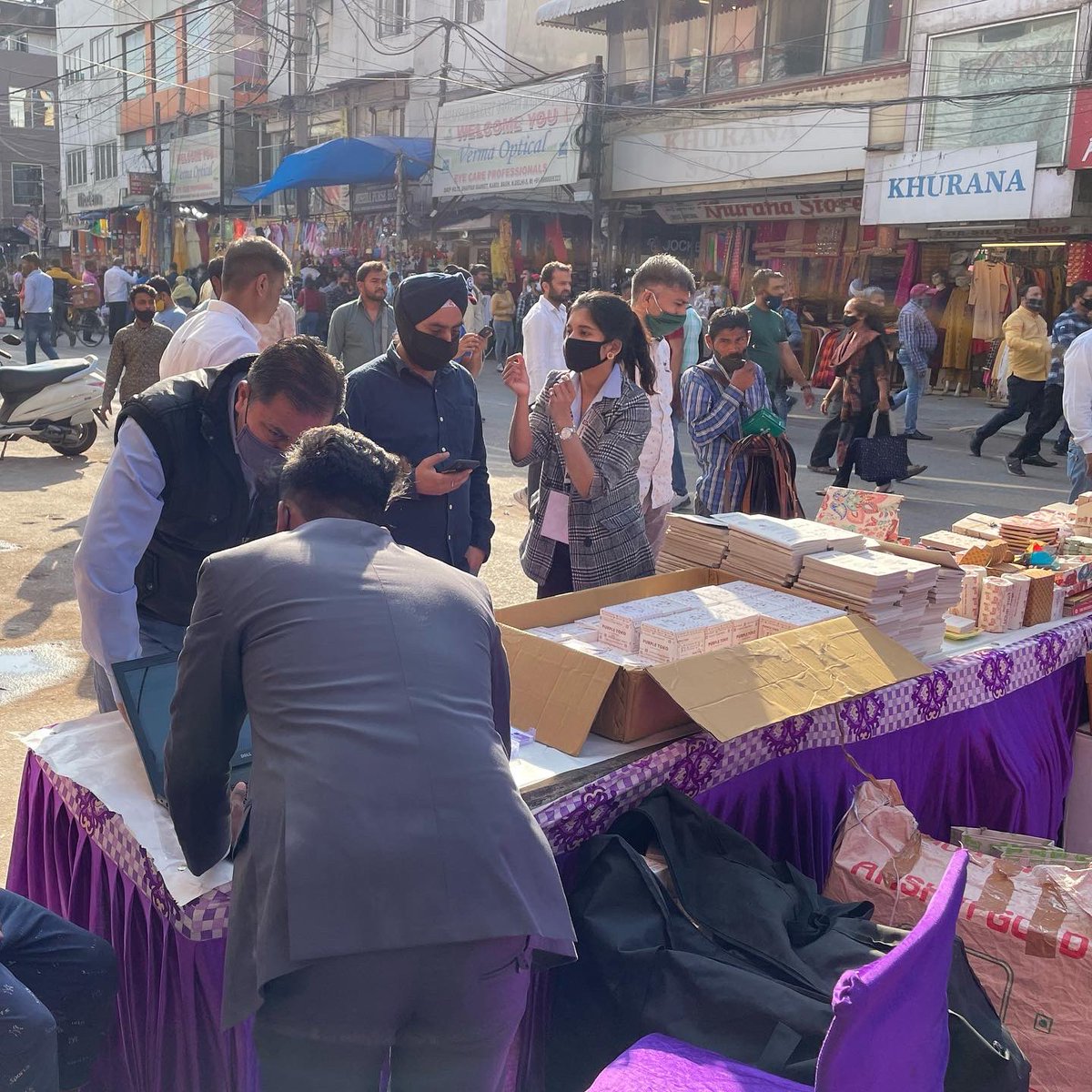 PurpleToko's tweet photo. Purple Toko team explaining retailers about Purple Toko! 

Purple Toko is a shopping app where you can buy directly from local stores listed marketwise!!💜

DOWNLOAD THE APP NOW!

Download from play store:
https://t.co/Ow4ef37VtW

website: https://t.co/PYFpmq79Vw

#purpletoko https://t.co/PyUeBHuwHS