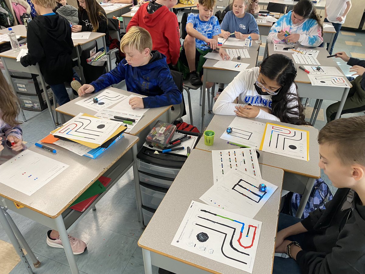 mrshummerin5th tweet media