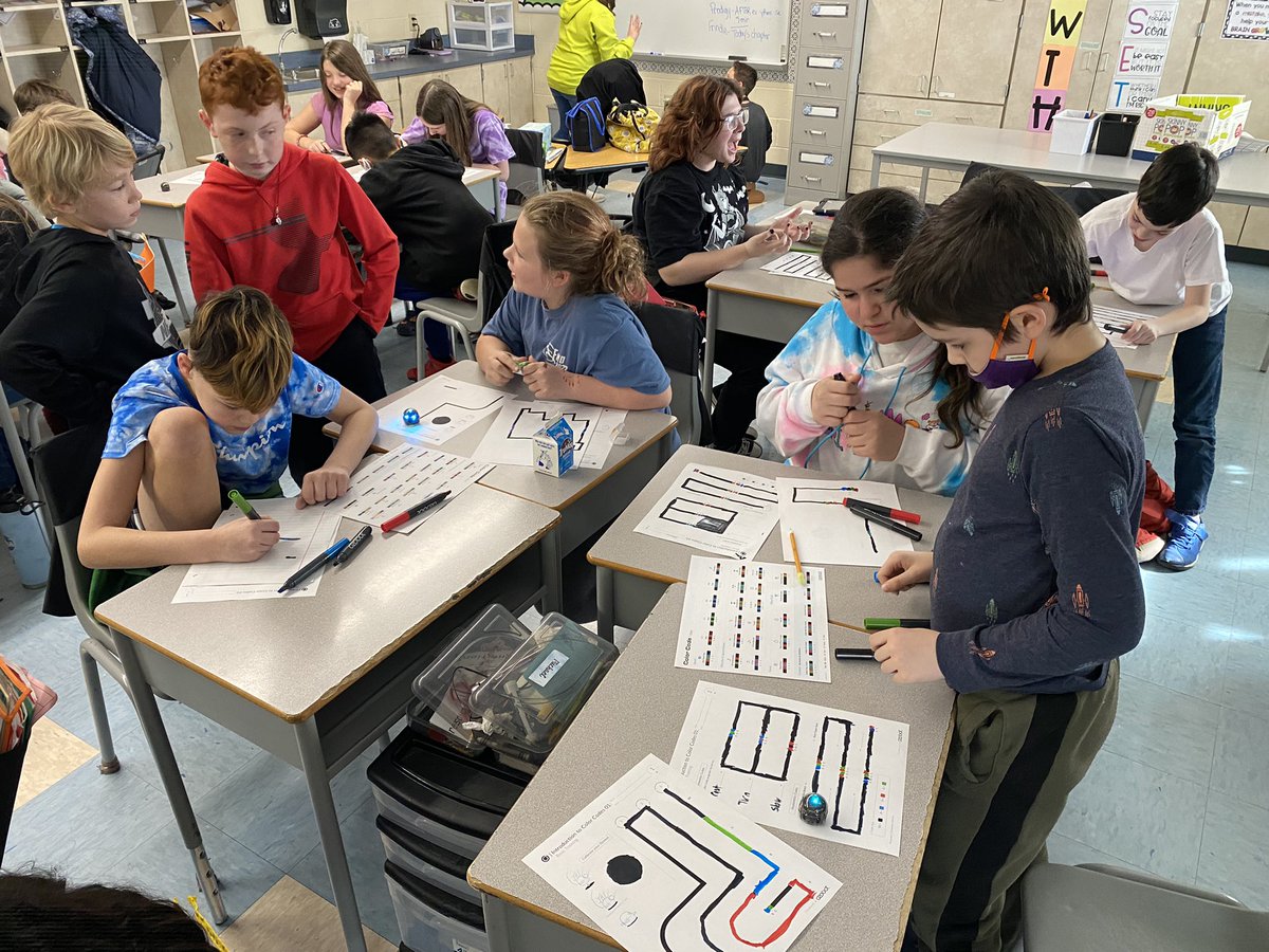 mrshummerin5th tweet media