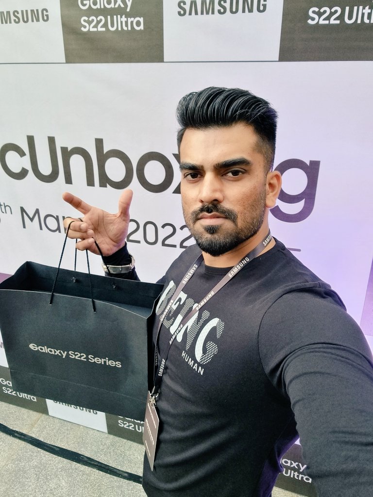 vg171's tweet photo. Thanks @SamsungIndia for the Epic Experience #EpicUnboxing #Android #SamsungUnpacked #Samsung #SamsungGalaxyS22 @vg171 @News18Bihar @Live_Cities @yash_developer @SamsungMobile https://t.co/e08LAUKNyt