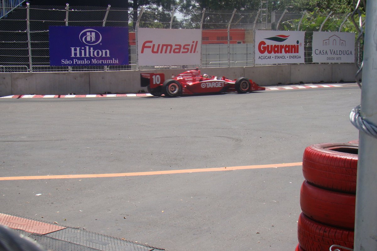jackson2lincoln's tweet photo. Hás 12 anos, @dariofranchitti conquistava a primeira pole da #SPIndy300 nas ruas de São Paulo!

#BlogNAIndy #IndyCar #Indy #Brasil https://t.co/XD35XoSgkS