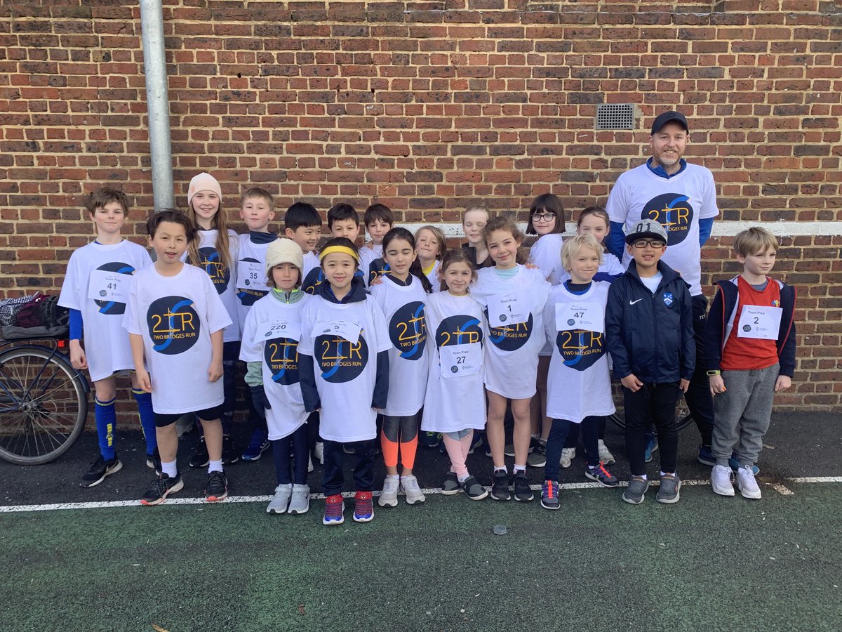 LatPrepSport's tweet photo. Congratulations to all of the ⁦@LatPrepSport⁩ runners who took part in this morning's 2Bridges Run. It was great to see so many happy faces around the course. Thank you to ⁦@Latymer1624⁩ for organising the event and well done to the medal winners. 🏃🏃‍♀️🥇👏 https://t.co/MY85WfZb4p