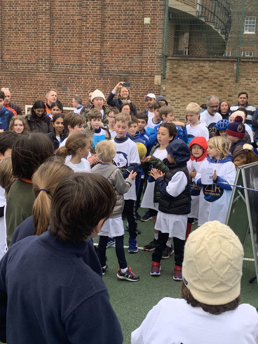 LatPrepSport's tweet photo. Congratulations to all of the ⁦@LatPrepSport⁩ runners who took part in this morning's 2Bridges Run. It was great to see so many happy faces around the course. Thank you to ⁦@Latymer1624⁩ for organising the event and well done to the medal winners. 🏃🏃‍♀️🥇👏 https://t.co/MY85WfZb4p