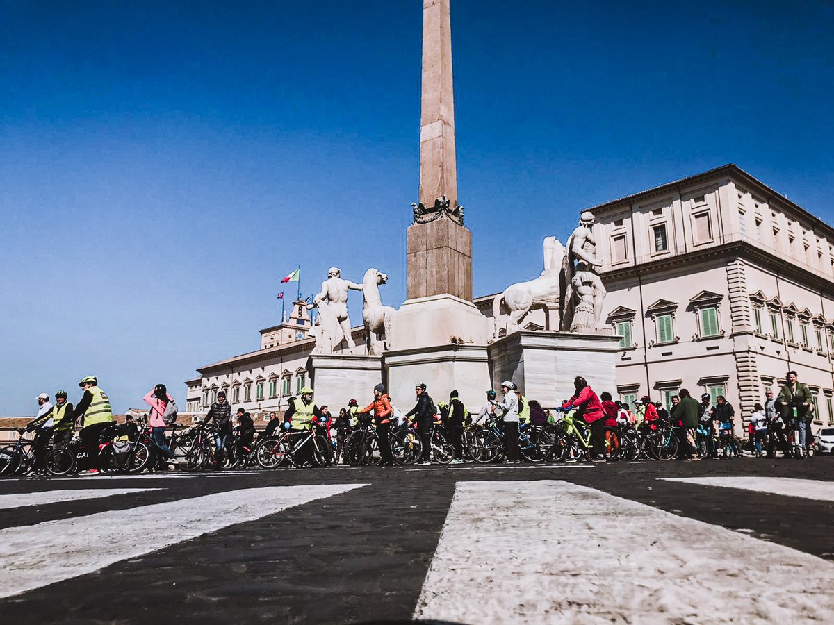 UispRoma's tweet photo. 😍 In corso di svolgimento una domenica ricca di eventi 

🚴 Per le strade di Roma si sta tenendo la "Pedalata delle Donne" un appuntamento per omaggiare le donne 

🎾 A Villa De Sanctis la 3° tappa del circuito maschile del Tennis

⛸ Continua a Fiumicino Pattini D'Argento https://t.co/QacnpCtxbM