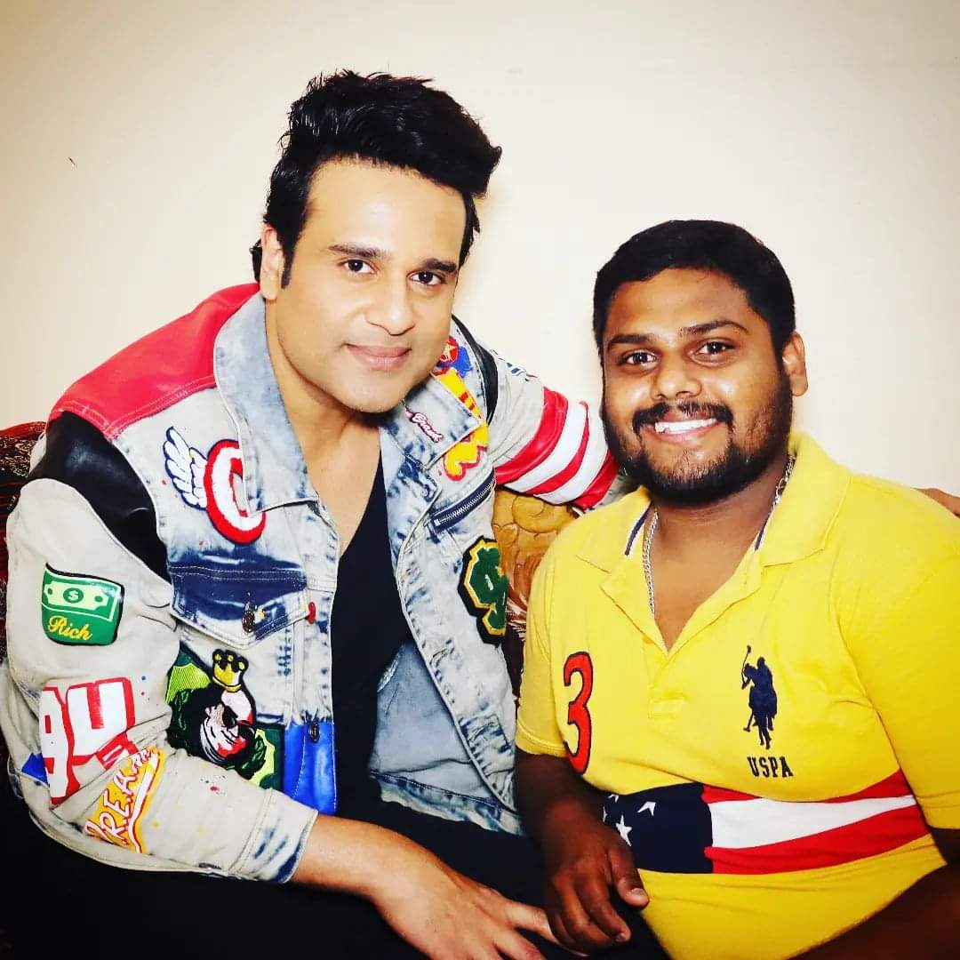 krishnareporter's tweet photo. Do Krishna ek sath Bollywood Comedy King Krishna with Krishna ❤️😜😎😂

@Krushna_KAS

#krishnacinefilmreporter #krishnakumarmanoj #krishna_cinefilm_reporter https://t.co/ASZn8cRV5q