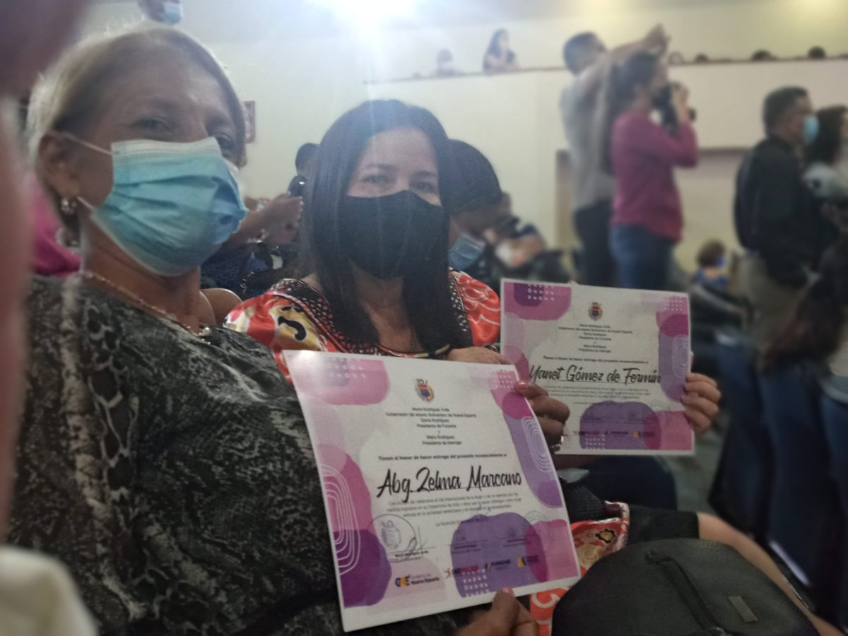 APnuevaesparta's tweet photo. Felicitamos a nuestra concejal del Municipio #Villalba Zelma Marcano por su reconocimiento en la celebración del día internacional de la mujer!! Felicidades.. #Inemujer
@johanyanez85 https://t.co/e51YgupPl4