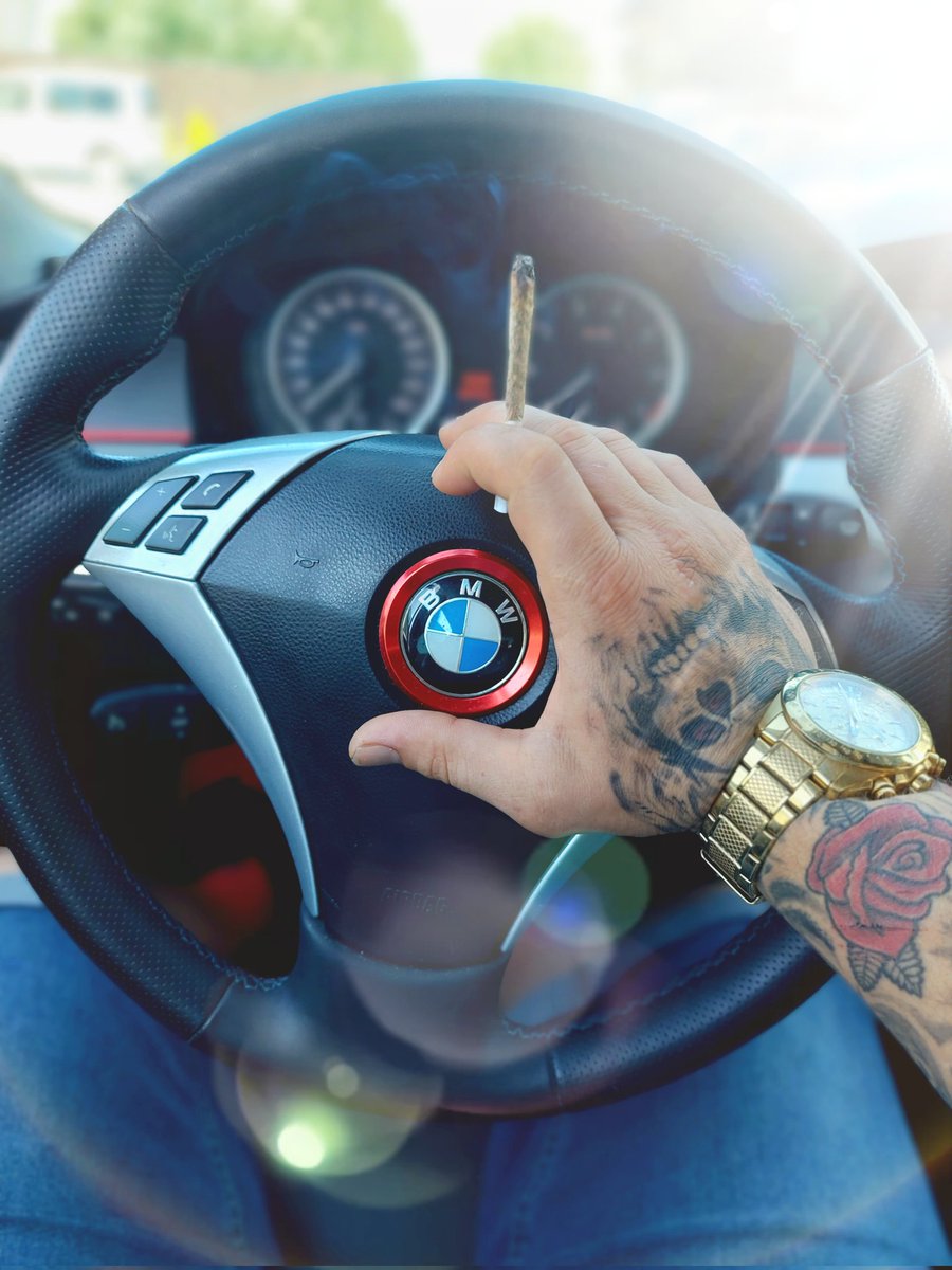 LolassCZ's tweet photo. Sunny day ☀ chill with CBD 🍀 💚
#Czech #tattoo #boy #bimmer #BMW #sunny #relax https://t.co/MI7uzWIAEN