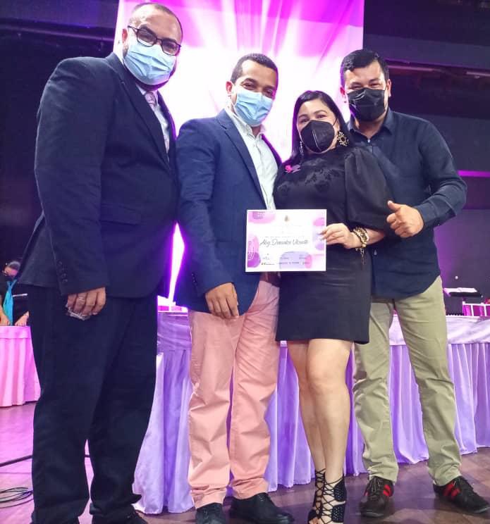 APnuevaesparta's tweet photo. Felicitamos a nuestra compañera Abg. Danaice Vicent por su reconocimiento en la celebración del día internacional de la mujer!! Felicidades.. #Inemujer
@johanyanez85 https://t.co/7xtMhr3jMX