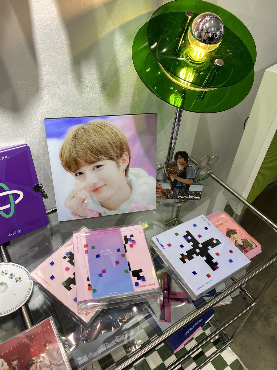 Emelsod_22's tweet photo. #springflowerBGday
#우리들의_봄_범규 
포토 케이크 못먹어서 아쉬웠지만 
카페 분위기가 너무예쁘고 
청량해서 좋았어용!! https://t.co/2rqQQ3lgfL